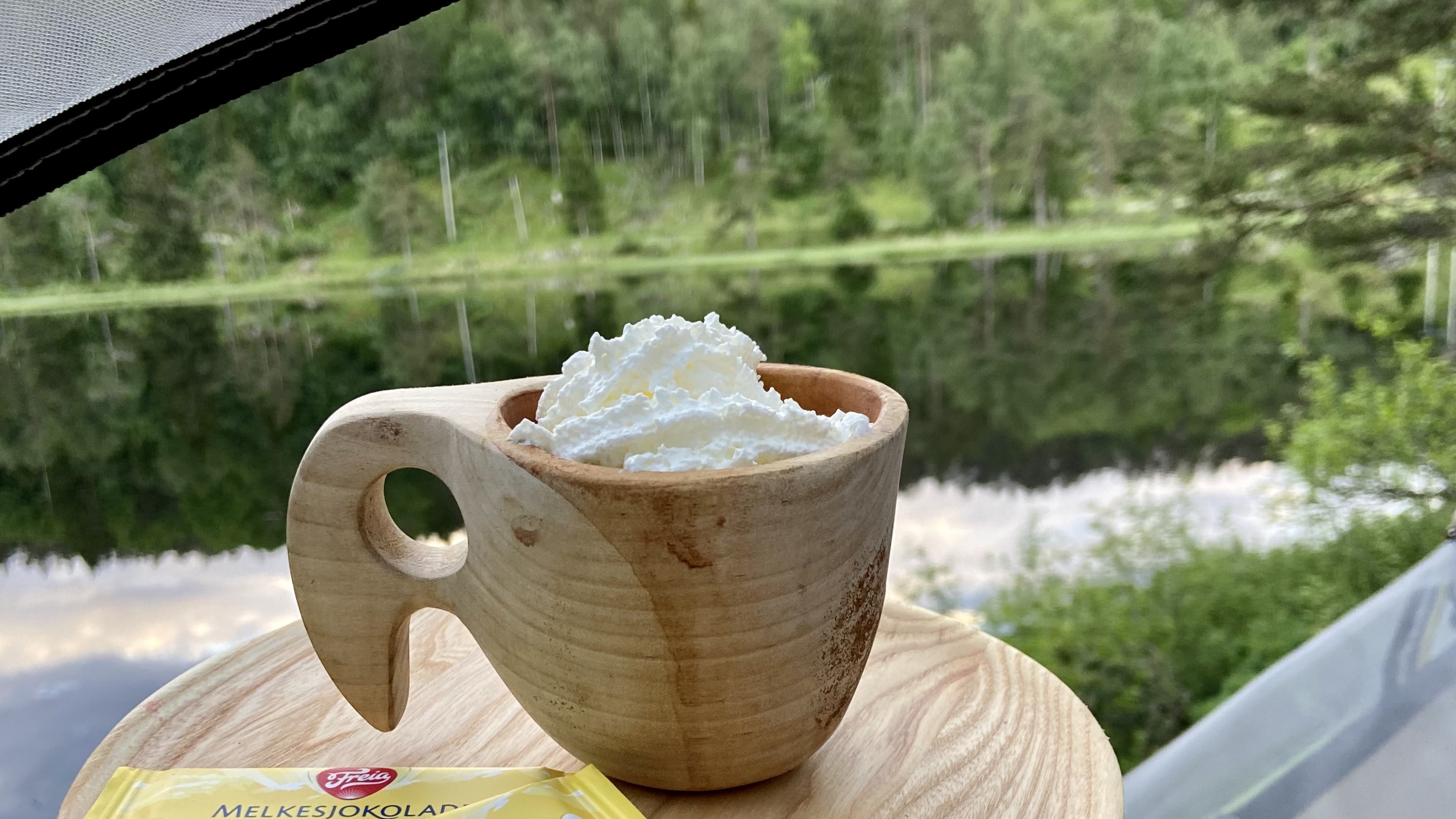 Wildcabins Telt Kaffe Og Utsikt.Jpg