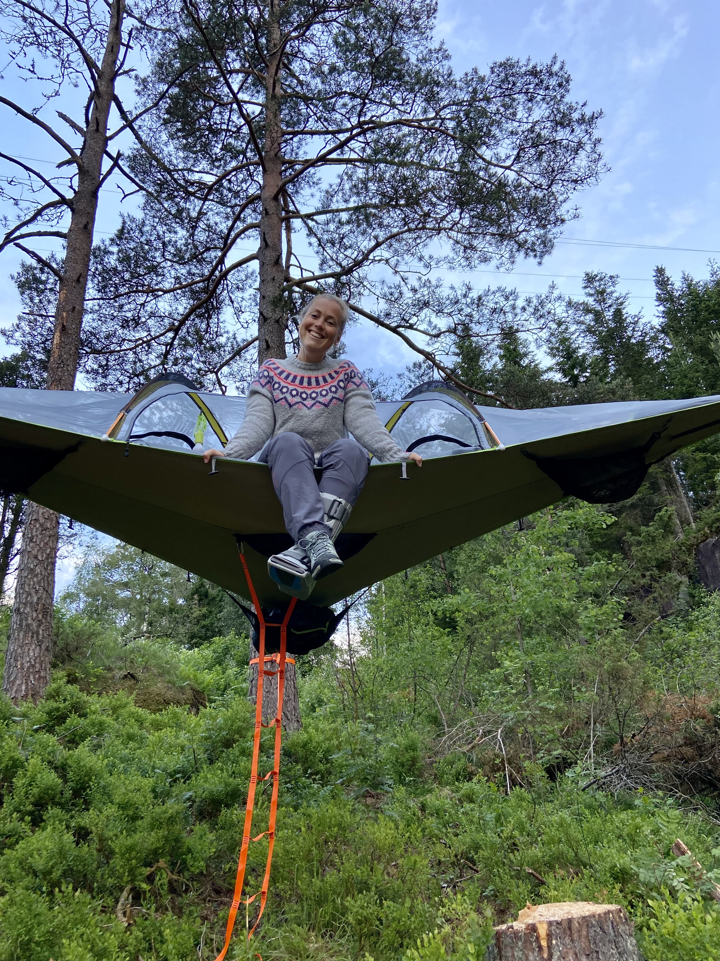 Oppdag de flytende teltene: Unike opplevelser i tretoppene i Norge