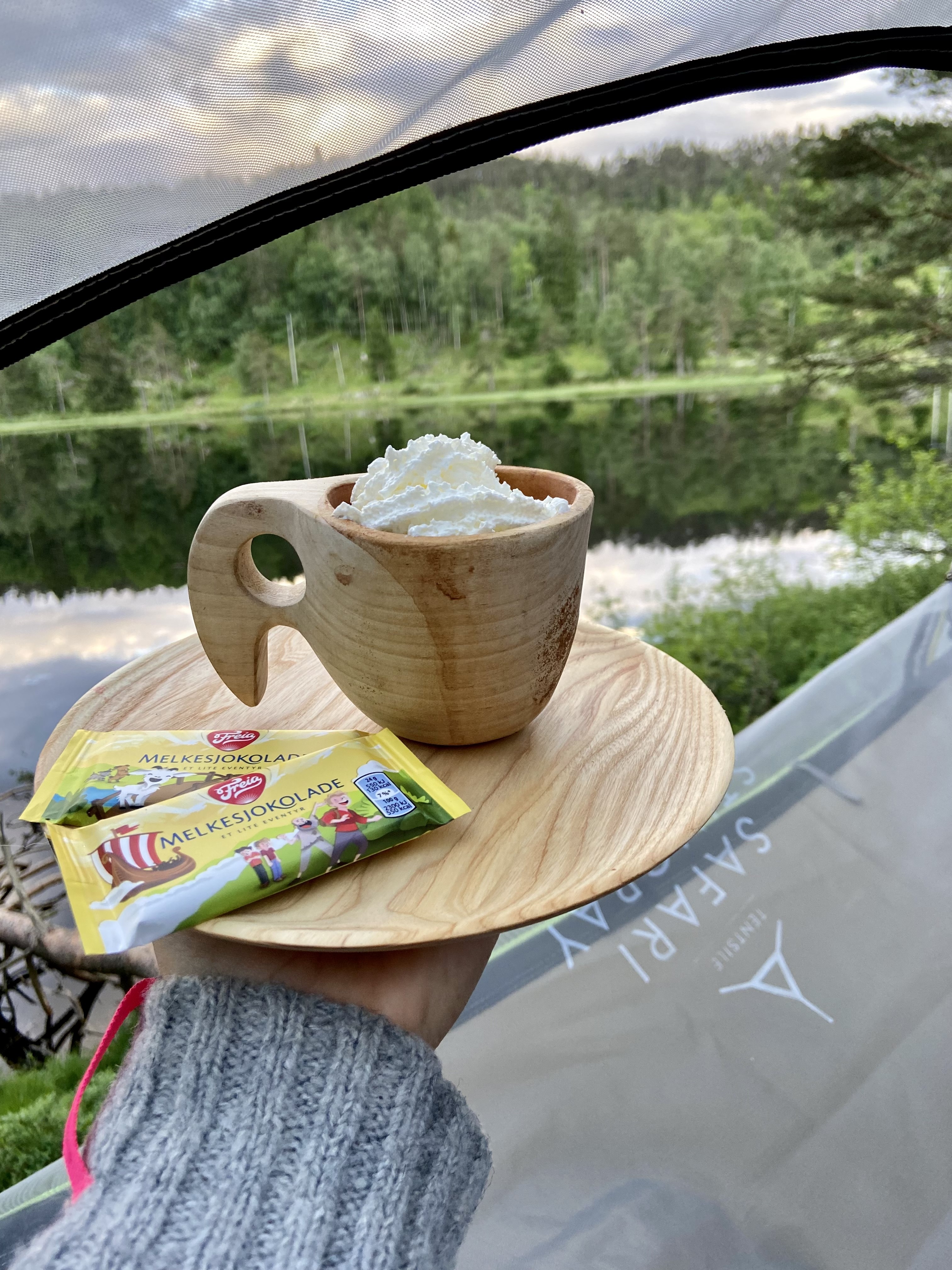 Hvordan morgenene ser ut i en norsk hytte