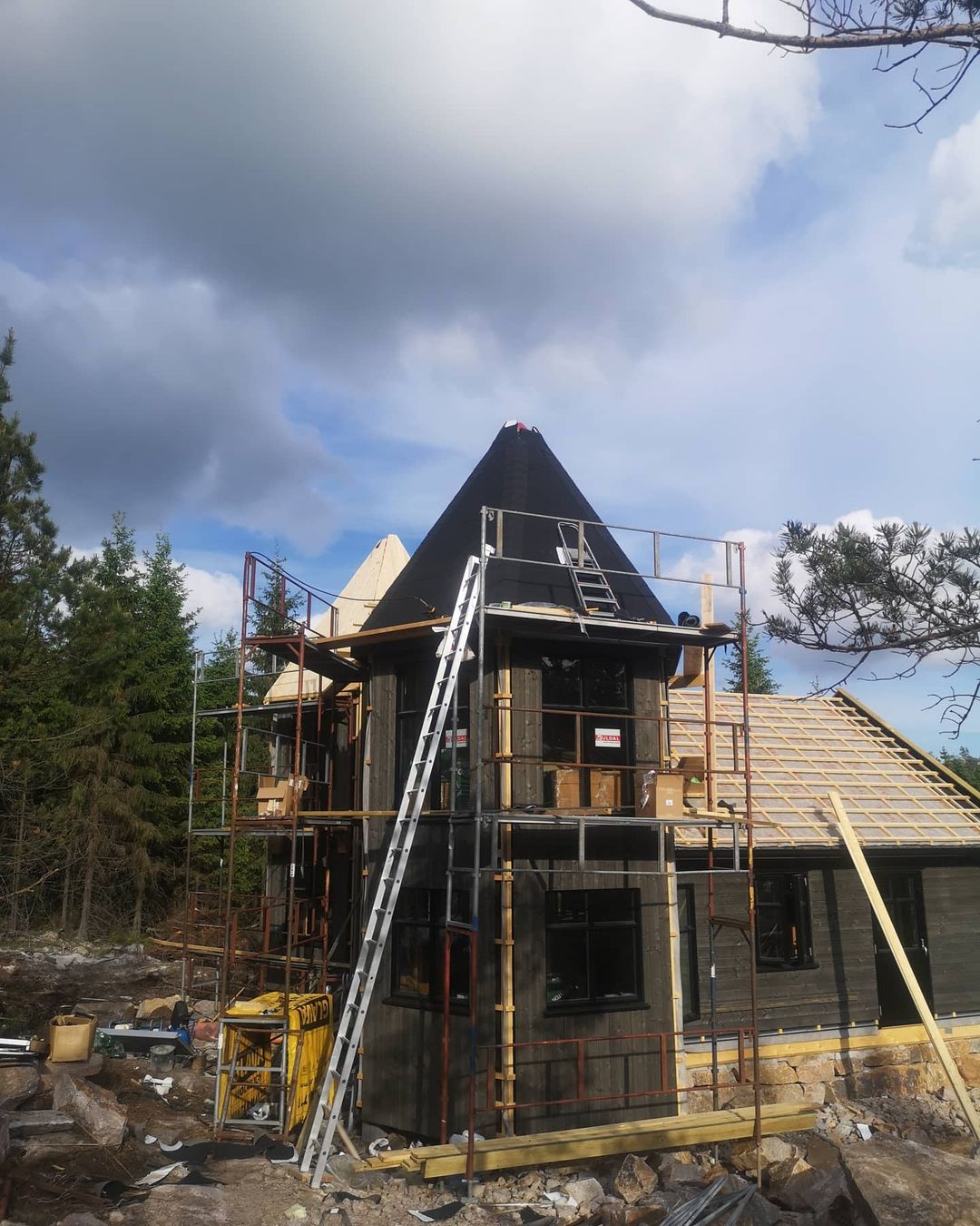 The Fairytale Castle tar form